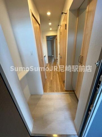 物件内観写真25　(きれいな玄関です)