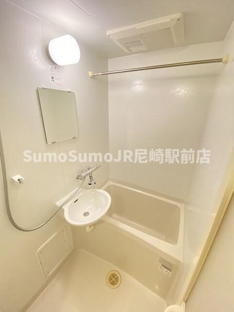 物件内観写真8　(お風呂です)