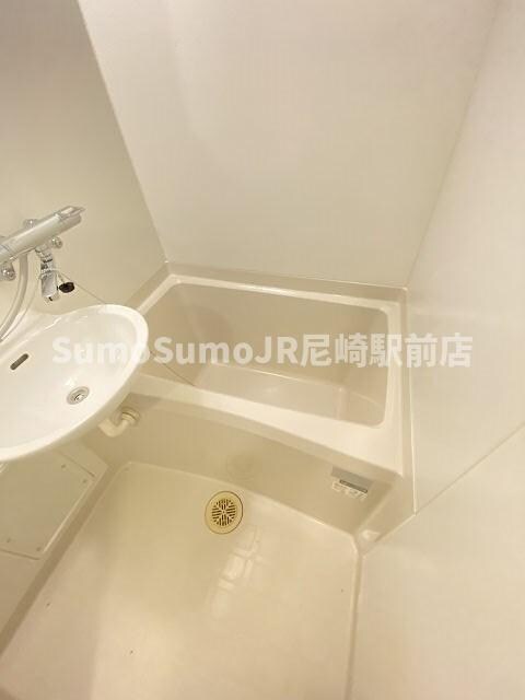 物件内観写真21　(日々の疲れを癒すお風呂付です)