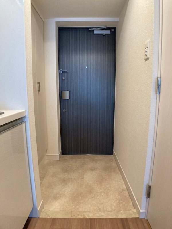物件内観写真5　(玄関です)