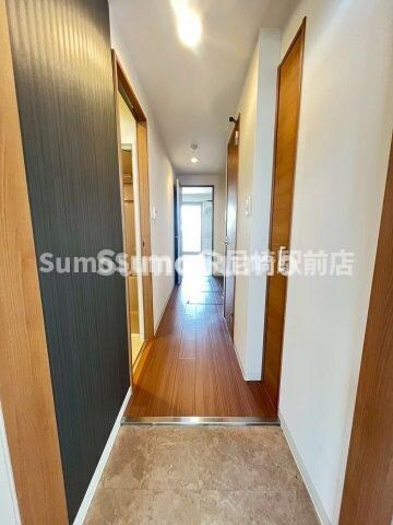 物件内観写真7　(落ち着いた玄関です)