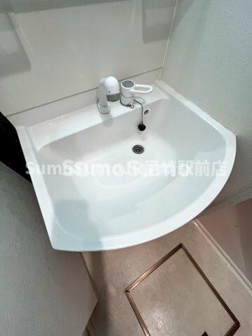 物件内観写真17　(スペースが確保できる洗面所です)