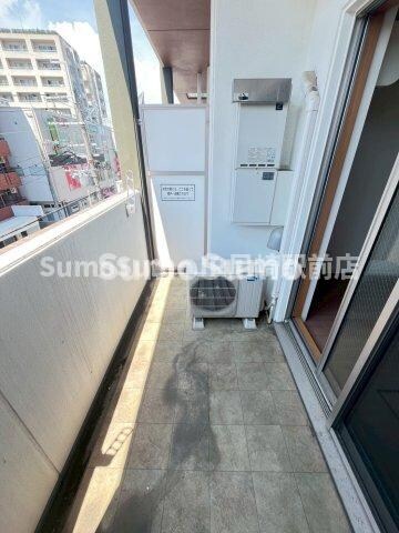 物件内観写真23　(お洗濯にも便利なバルコニー付き)
