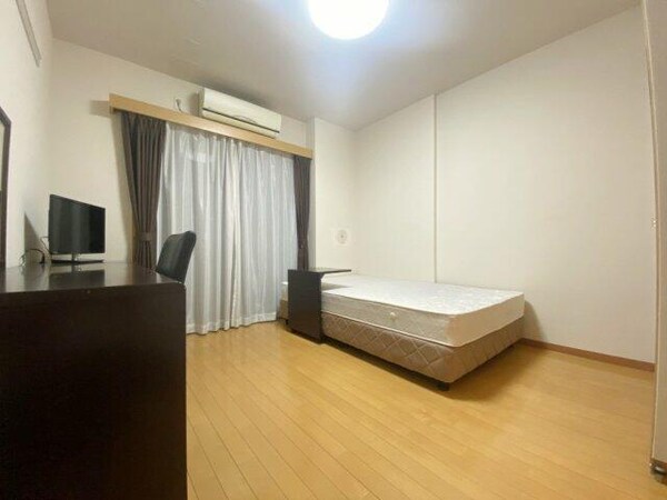 居室( )