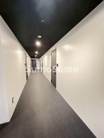 物件外観写真3　(落ち着いたロビーです)