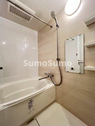 物件内観写真10　(落ち着いた空間のお風呂です)