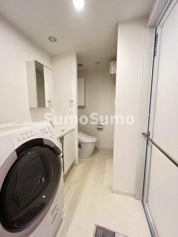 物件内観写真14　(スペースが確保できる洗面所です)