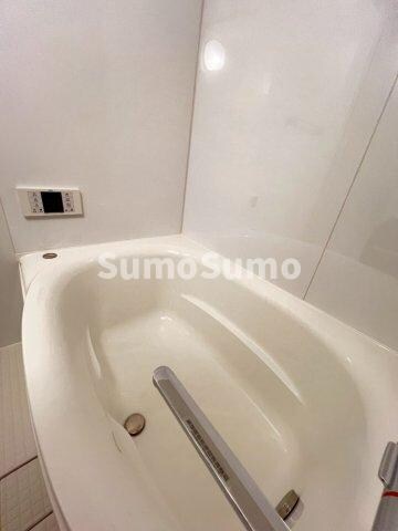 物件内観写真15　(コンパクトで使いやすいお風呂です)