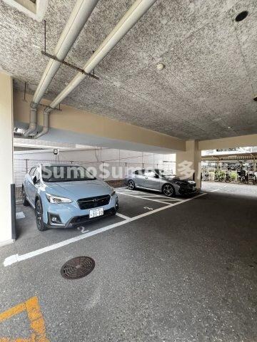 物件外観写真2　(駐車場があります)