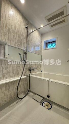 物件内観写真11　(日々の疲れを癒すお風呂付です)