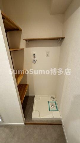 物件内観写真19　(収納もある玄関です)