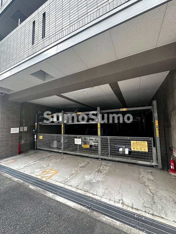 駐車場(駐車場があるので、車を買う予定の方も安心です)