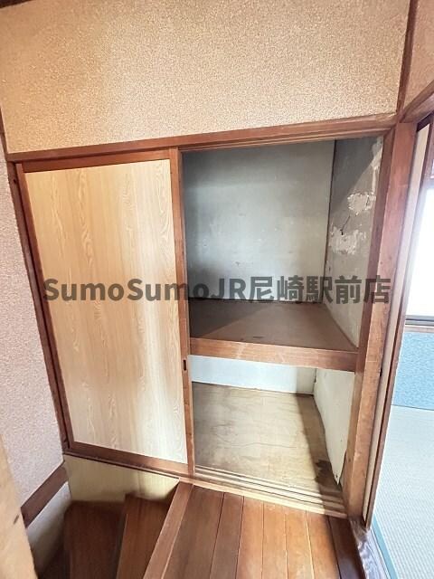 物件内観写真12　(収納スペース豊富です)