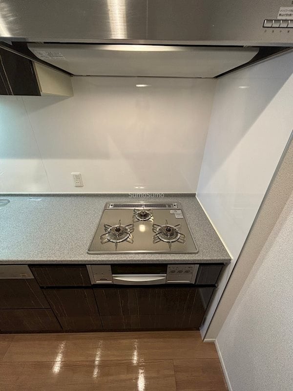 物件内観写真18　(コンパクトなキッチンで掃除もラクラク)