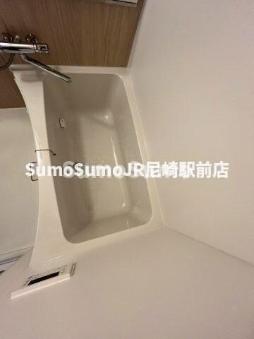 物件内観写真12　(落ち着いた空間のお風呂です)