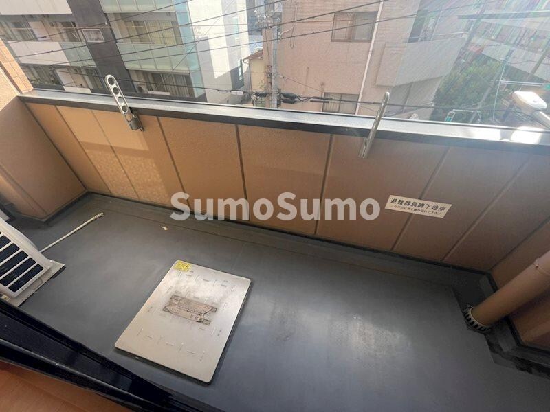 物件内観写真8　(広々としたバルコニーです)