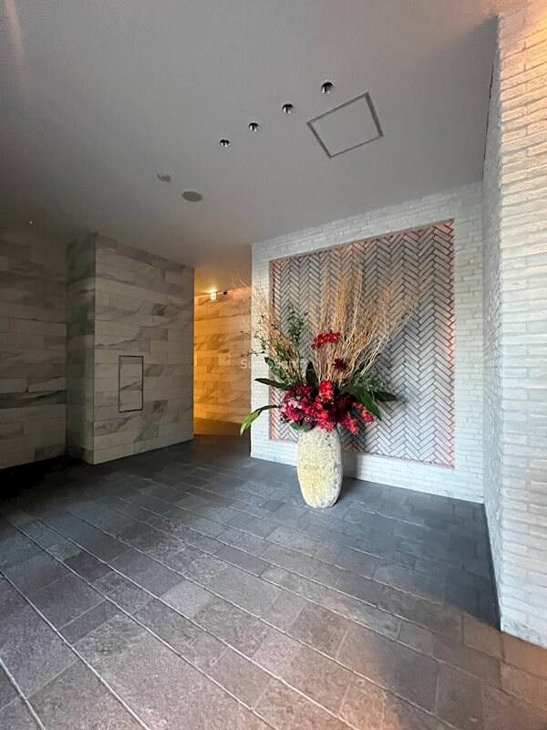 ロビー・ラウンジ(建物の内部です)