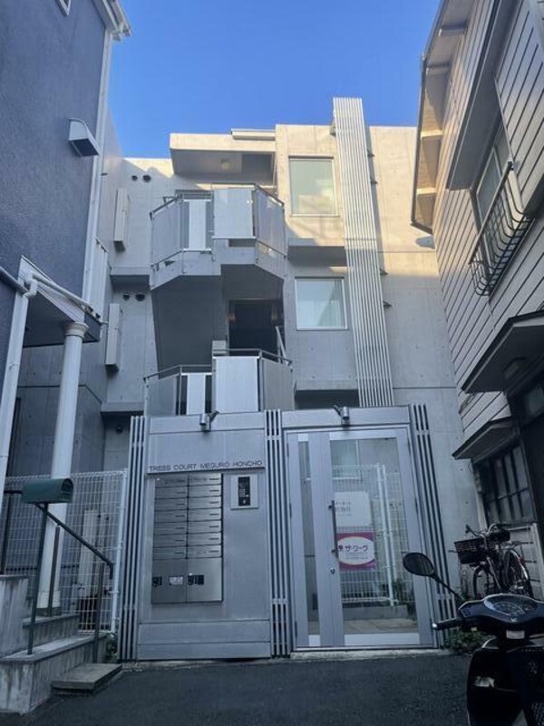 外観( )