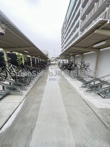 物件外観写真2　(外観は落ち着いています)