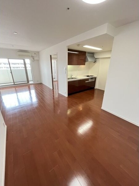 物件内観写真7　(リビングです)