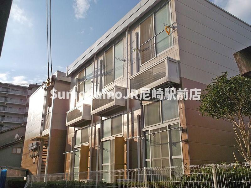 物件外観写真1　(おしゃれな外観です)