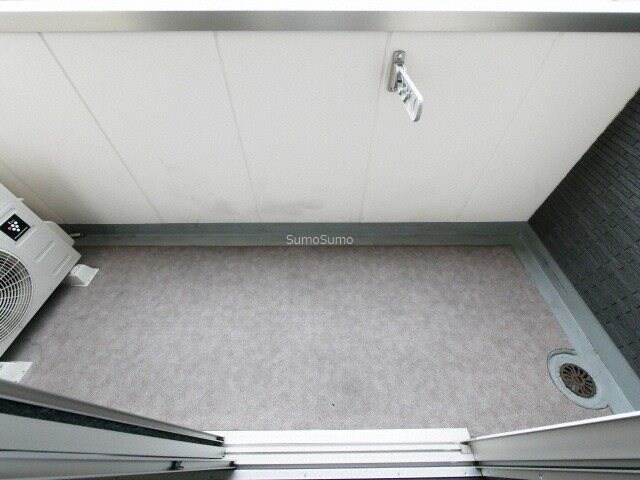 物件内観写真9　(陽当たり良好なバルコニーです)