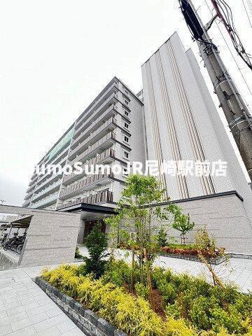 物件外観写真1　(外観もきれいです)