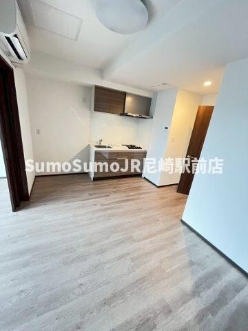 物件内観写真5　(ゆったり過ごせるリビングです)