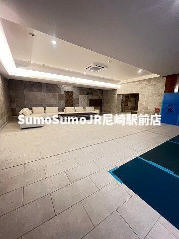 物件外観写真3　(建物の内部です)