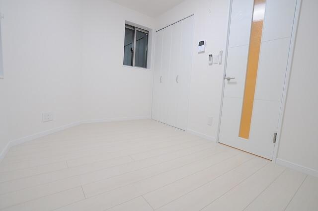 物件内観写真6　(写真は３０１号室です。 )