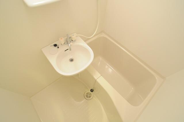 物件内観写真10　(写真は３０１号室です。 )