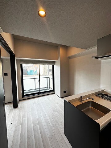 物件内観写真6　(リビングです)