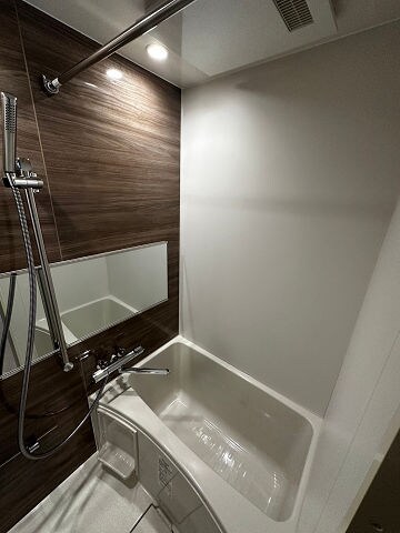 物件内観写真9　(きれいなお風呂です)