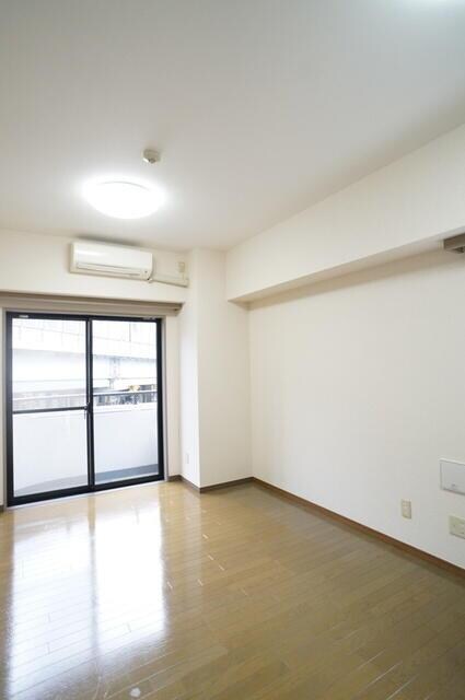 物件内観写真3　( )