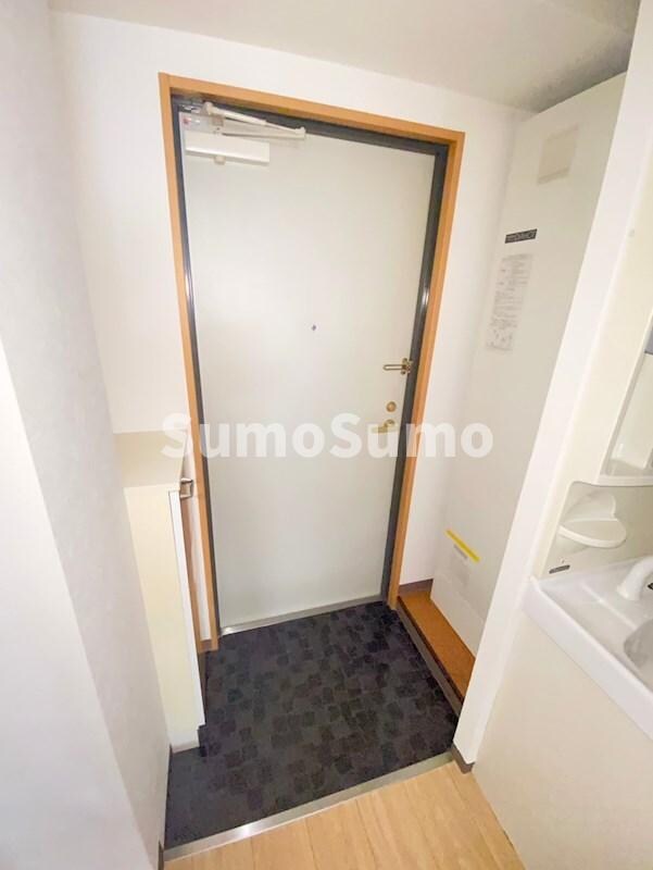 物件内観写真5　(毎日通る玄関はこちらです)