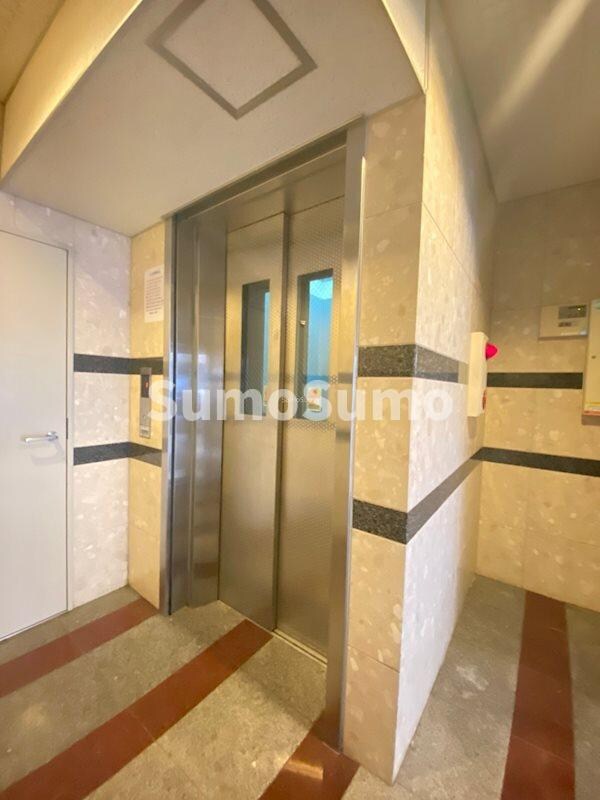 物件外観写真3　(建物の内部です)