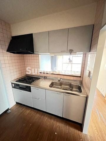 物件内観写真8　(使いやすいキッチンです)