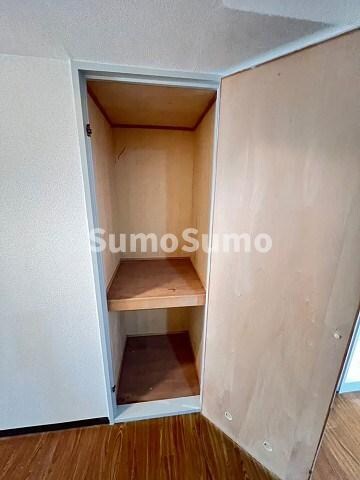 物件内観写真23　(収納のためのスペースです)