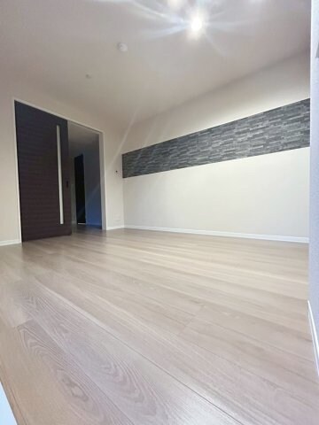 物件内観写真3　(使いやすいリビングです)