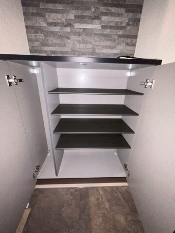 物件内観写真14　(こまごまとしたものを収納できそうですね)