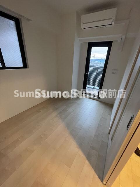 物件内観写真8　(おしゃれなリビングです)