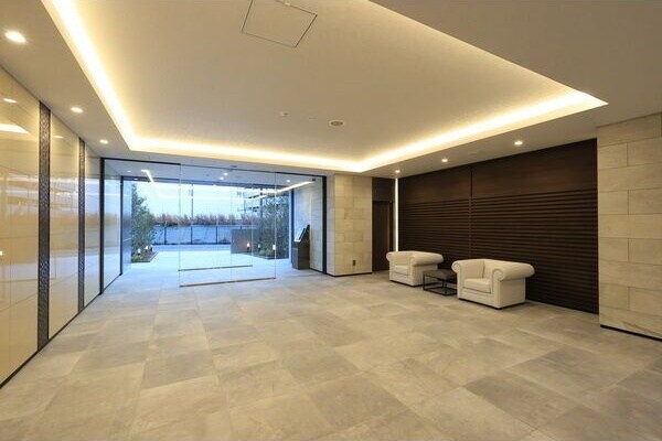 物件外観写真6　(毎日通るエントランスはこのようになっています)