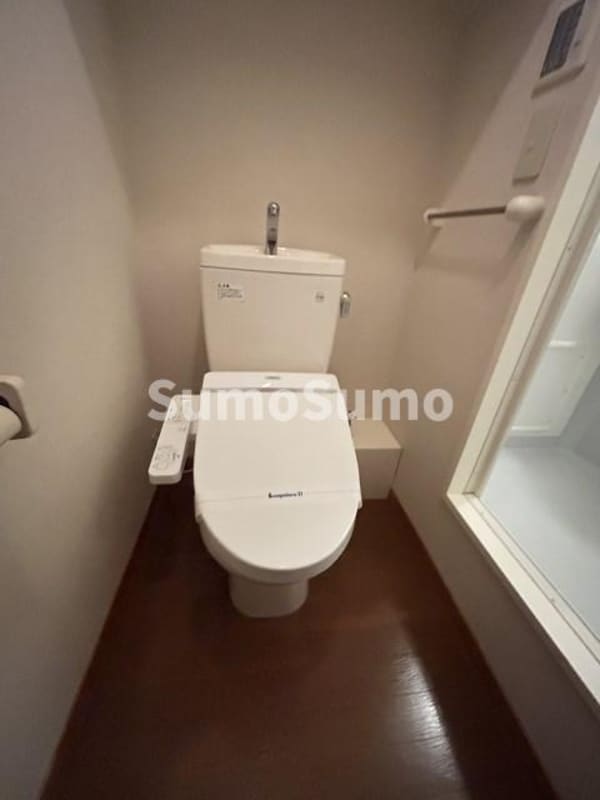 トイレ(ゆったりとした空間のトイレです)