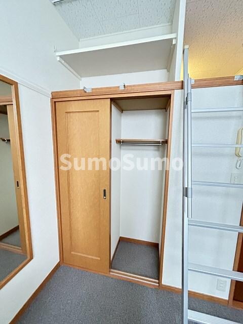 物件内観写真12　(たっぷりとした収納スペースです)