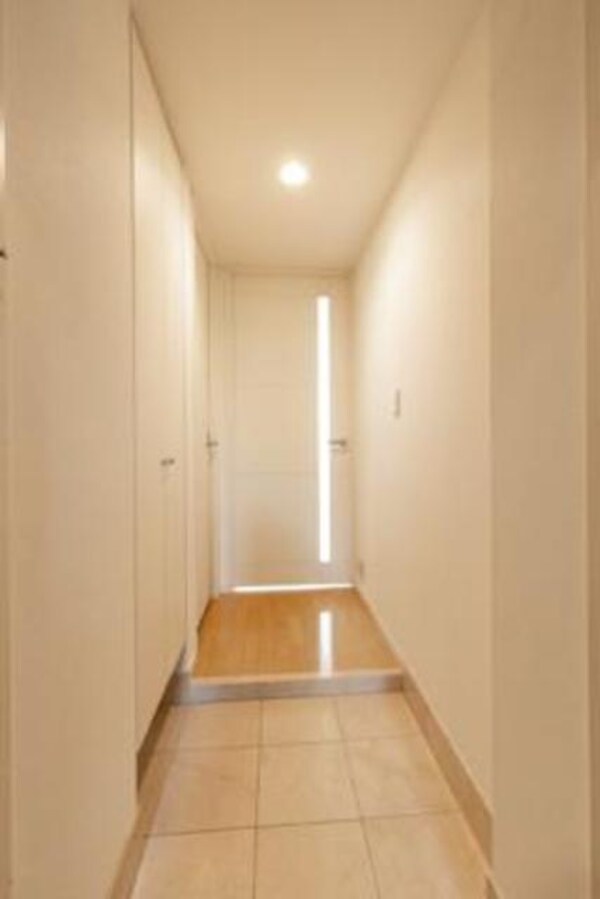 玄関(※写真は同タイプ住戸です。 )