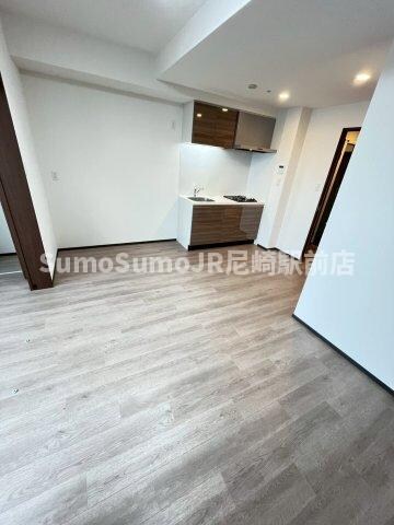 物件内観写真7　(おしゃれなリビングです)