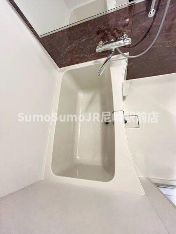 物件内観写真18　(コンパクトで使いやすいお風呂です)