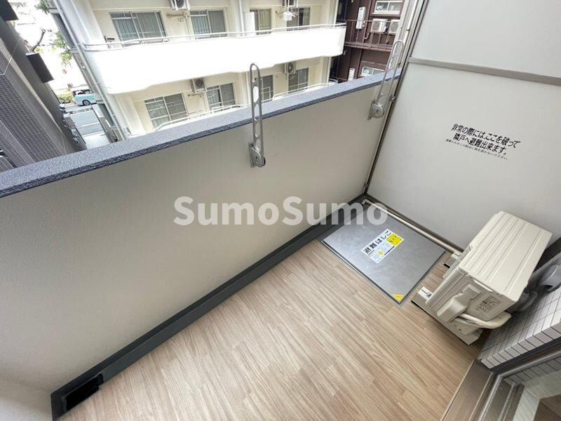 物件内観写真10　(落ち着いた時間を過ごせるバルコニーです)