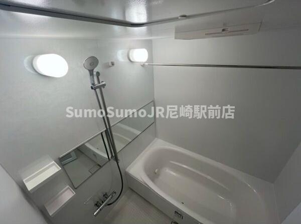 物件内観写真7　(きれいなお風呂です)