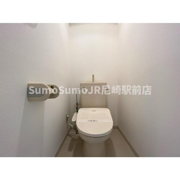 トイレ(コンパクトで使いやすいトイレです)